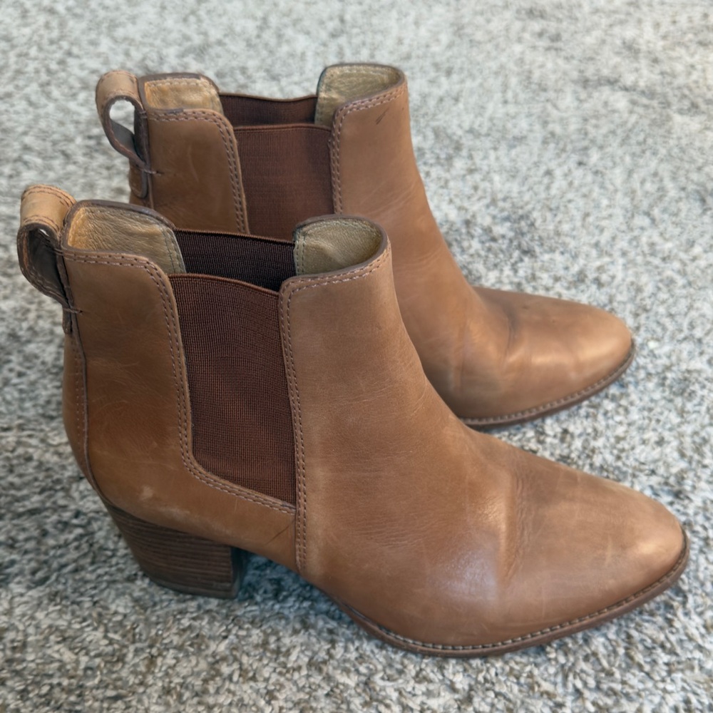 Madewell Women’s Brown Leather Booties